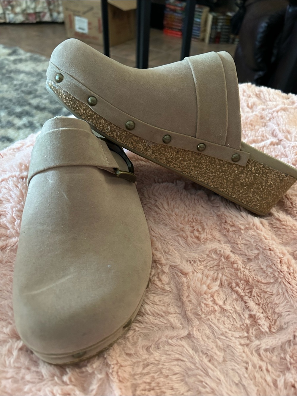 Women’s Suede Platform Mules - Taupe EXCELLENT CONDITION
